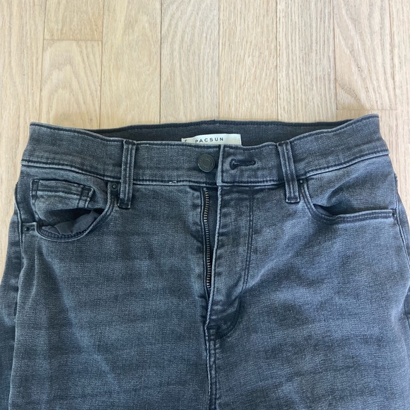 Black skinny high rised ripped jeans pacsun - Picture 3 of 3